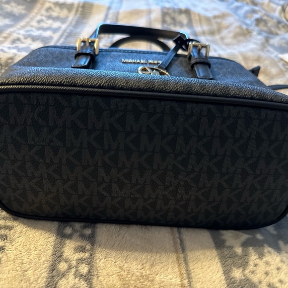 Black Michael Kors Bag - Picture 4 of 6